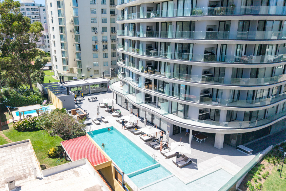Apartamento ID.2285 - Apartamento de 2 dormitorios con vista al mar, Punta del Este Playa Brava