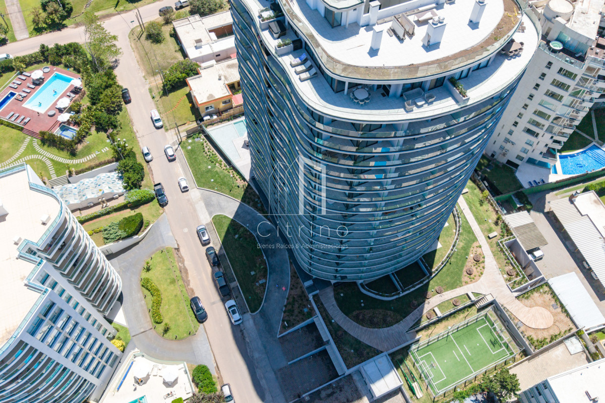 Apartamento ID.2285 - Apartamento de 2 dormitorios con vista al mar, Punta del Este Playa Brava