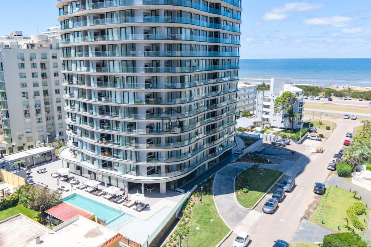 Apartamento ID.138 - Apartamento de 2 dormitorios con vista al mar, Punta del Este Playa Brava
