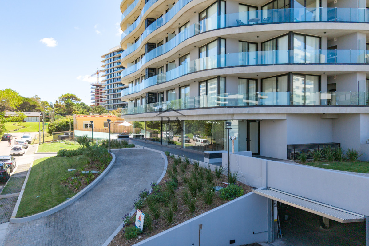 Apartamento ID.138 - Apartamento de 2 dormitorios con vista al mar, Punta del Este Playa Brava