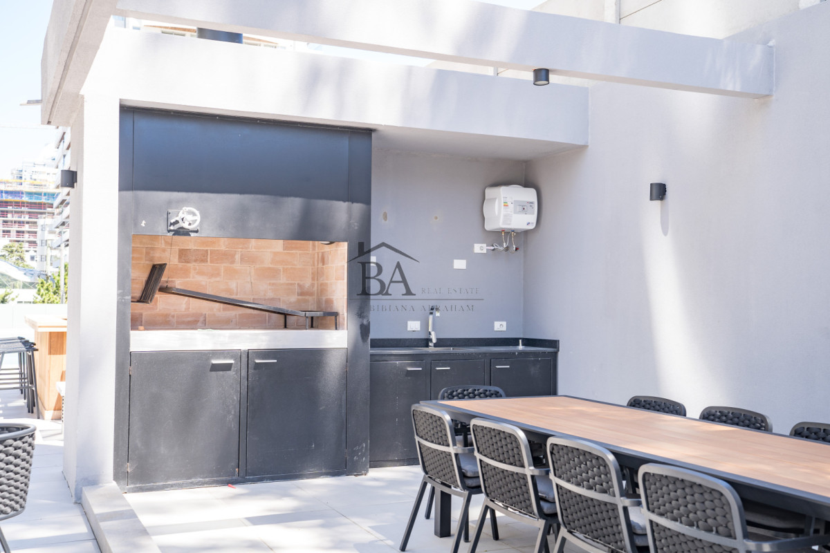 Apartamento ID.138 - Apartamento de 2 dormitorios con vista al mar, Punta del Este Playa Brava