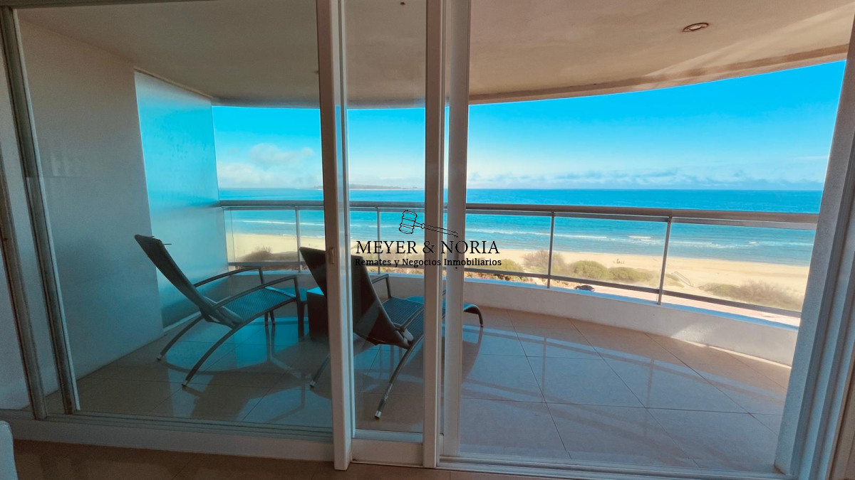 Apartamento ID.63 - Alquiler Aquarela, esquinero a Punta Ballena, 3 suites mas dependencia y baño de servicio