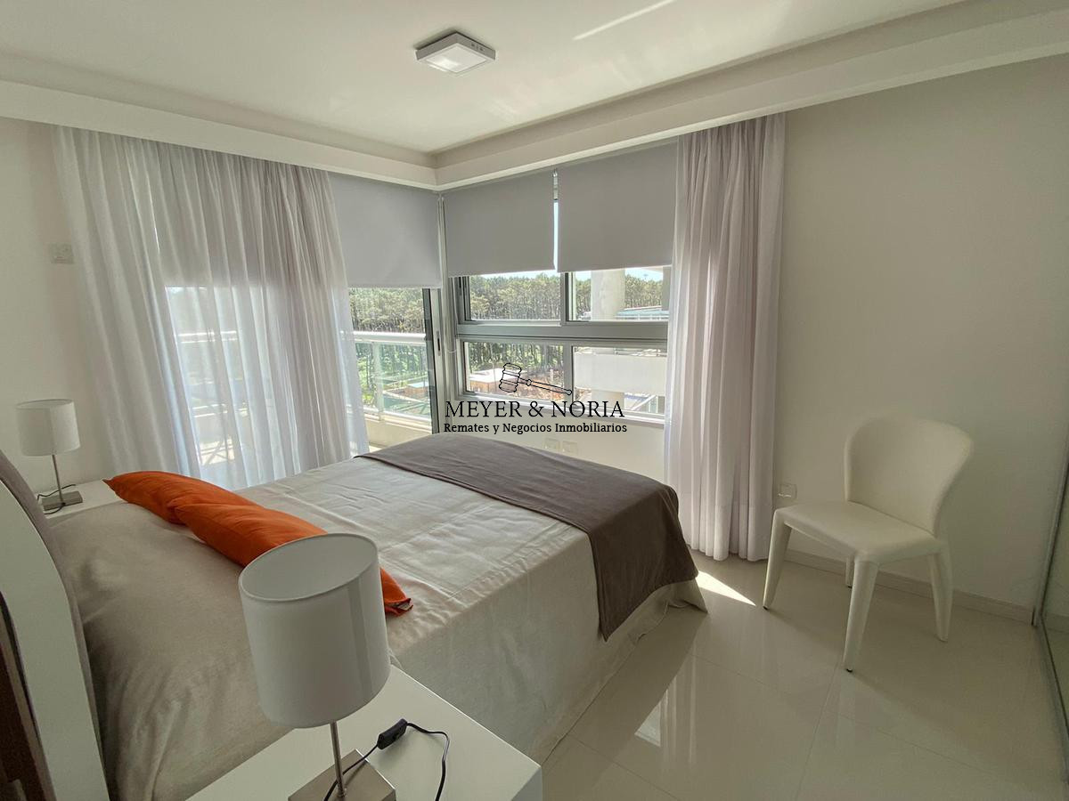 Apartamento ID.4 - Apto en playa brava, 1 dormitorio, terraza, parrillero, servicios