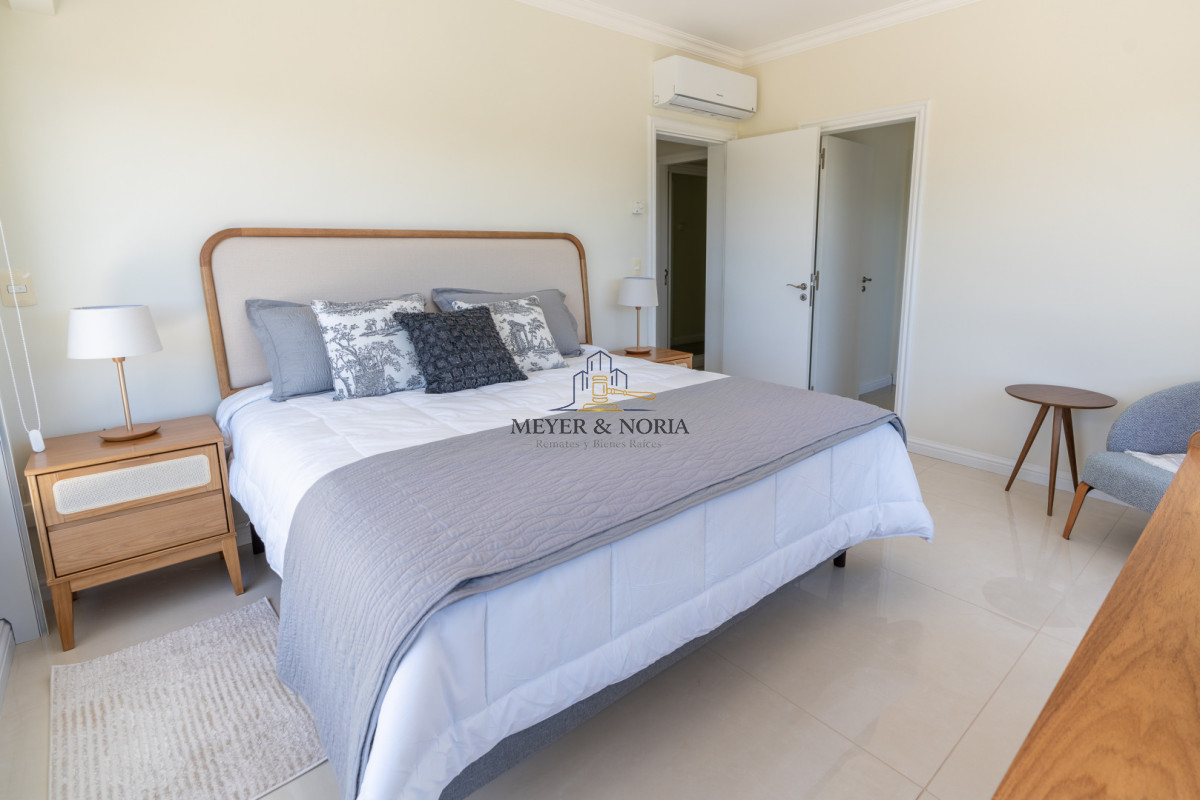 Apartamento ID.214 - Venta de Apartamento 4 DORMITORIOS con vista al mar