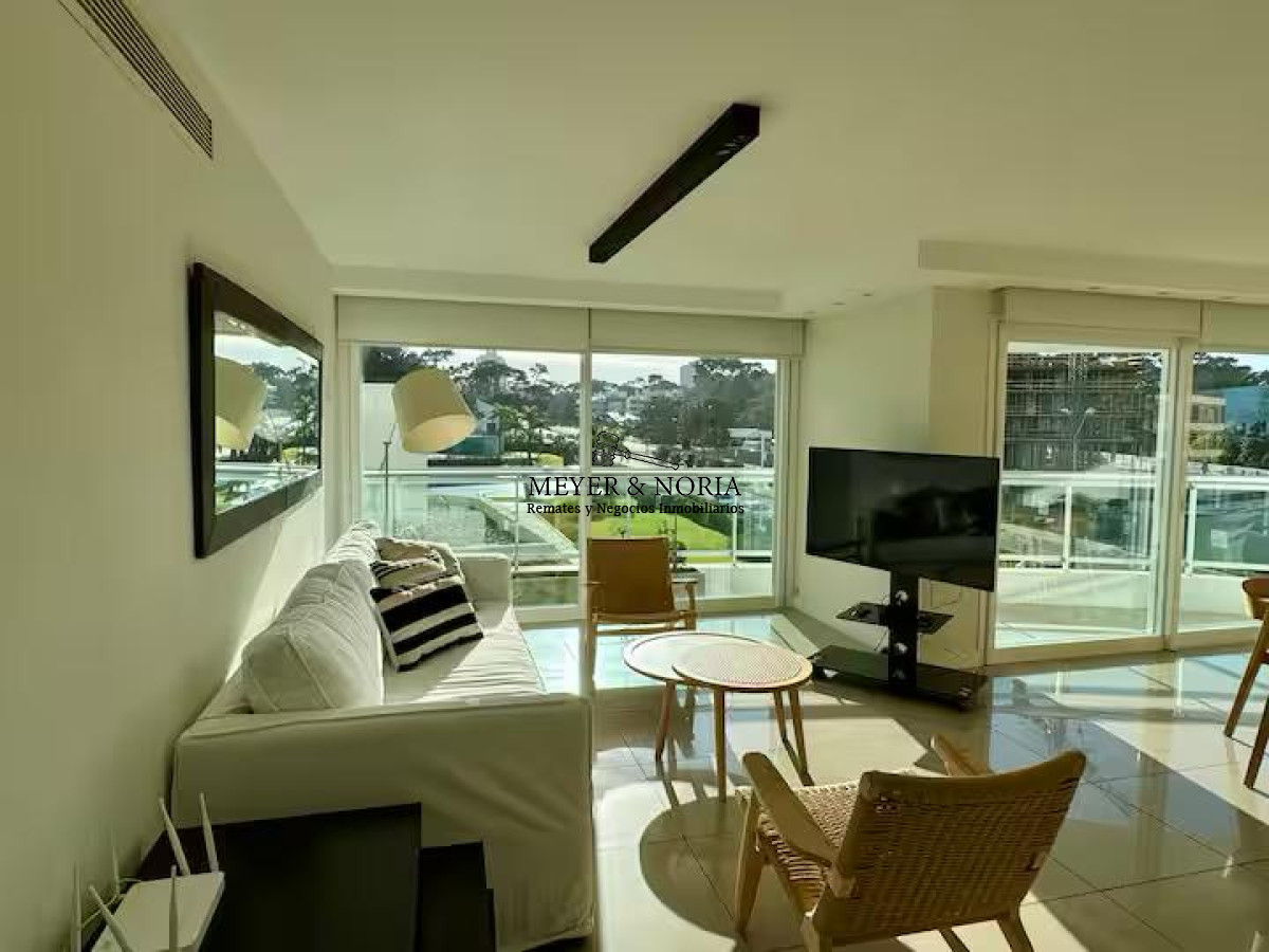 Apartamento ID.2 - Apto en torre de alta gama, 2 suites dep, TEMP 2026 - Playa Mansa
