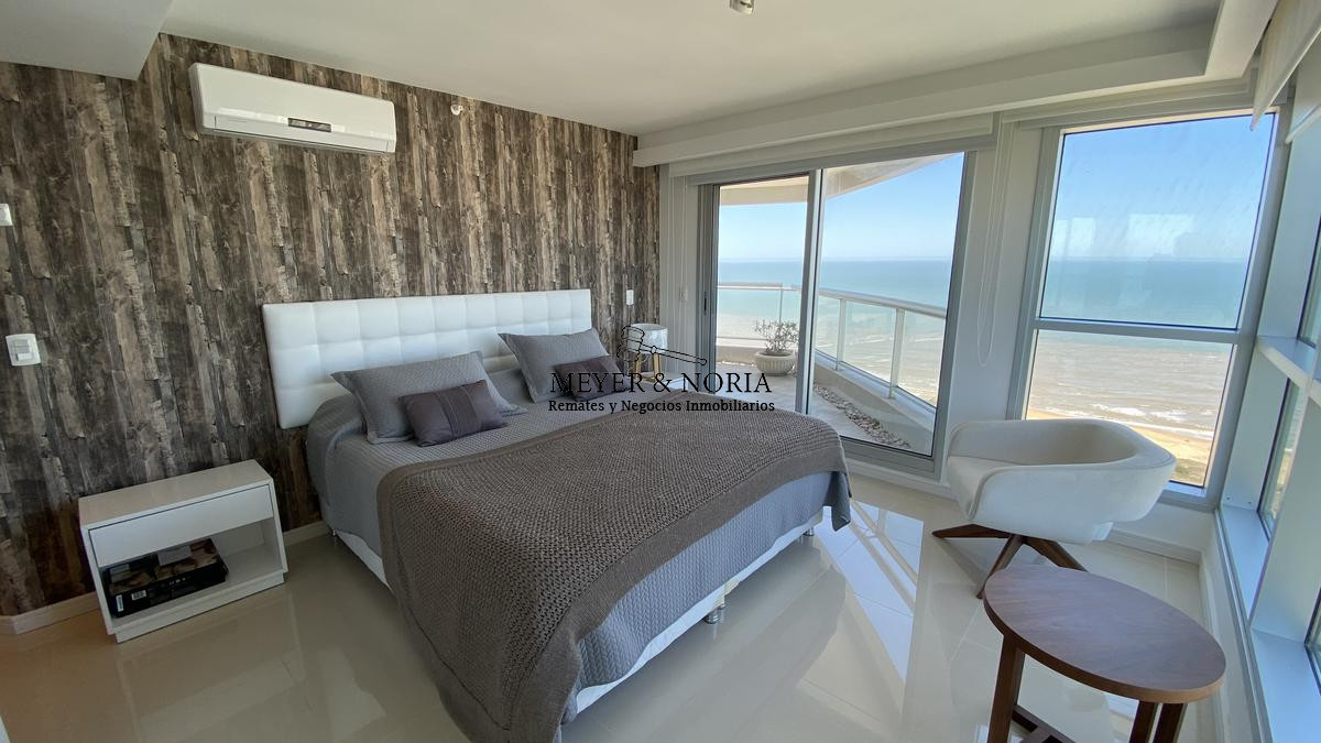 Apartamento ID.13 - Piso alto, parrillero propio, 3 dorm más dep,, Playa Brava pda 10