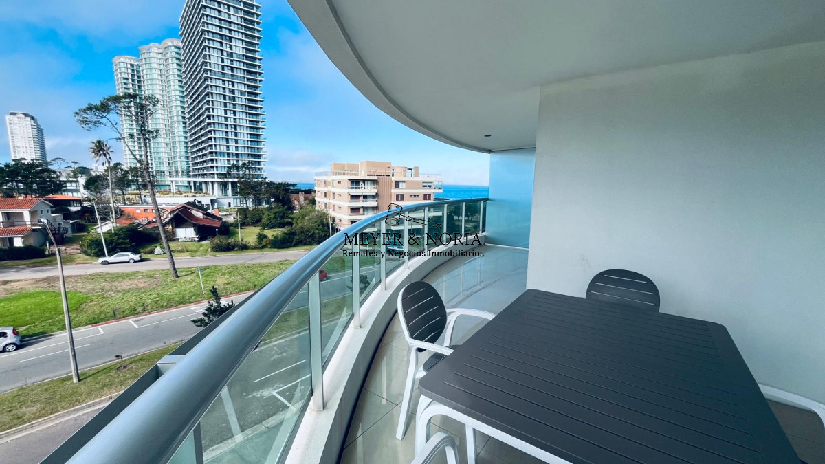 Apartamento ID.61 - Venta Aquarela, 2 dorm en suite, más dependencia y todos los servicios 