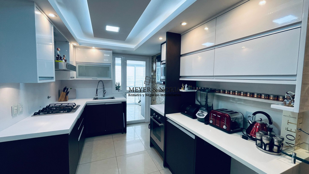 Apartamento ID.61 - Venta Aquarela, 2 dorm en suite, más dependencia y todos los servicios 