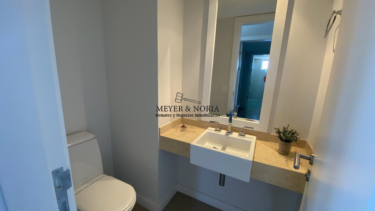 Apartamento ID.16 - Aquarela piso alto, 2 dorm mas dependencia 