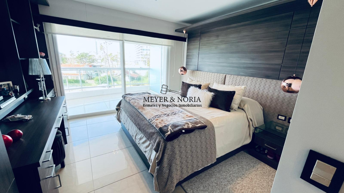Apartamento ID.61 - Venta Aquarela, 2 dorm en suite, más dependencia y todos los servicios 