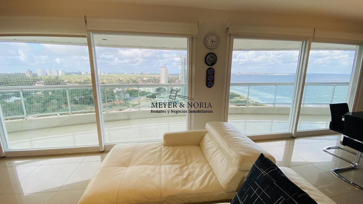 Apartamento ID.18 - Excelente unidad de 4 suites más dependencia!