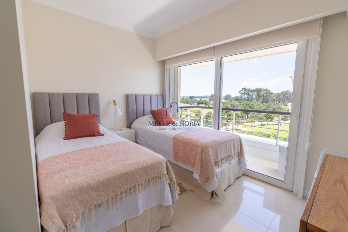Apartamento ID.214 - Venta de Apartamento 4 DORMITORIOS con vista al mar