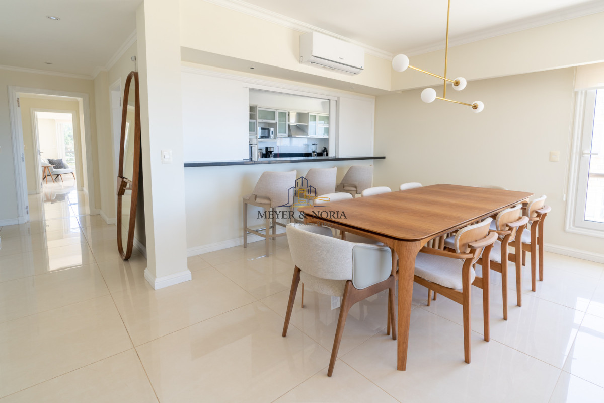 Apartamento ID.214 - Venta de Apartamento 4 DORMITORIOS con vista al mar