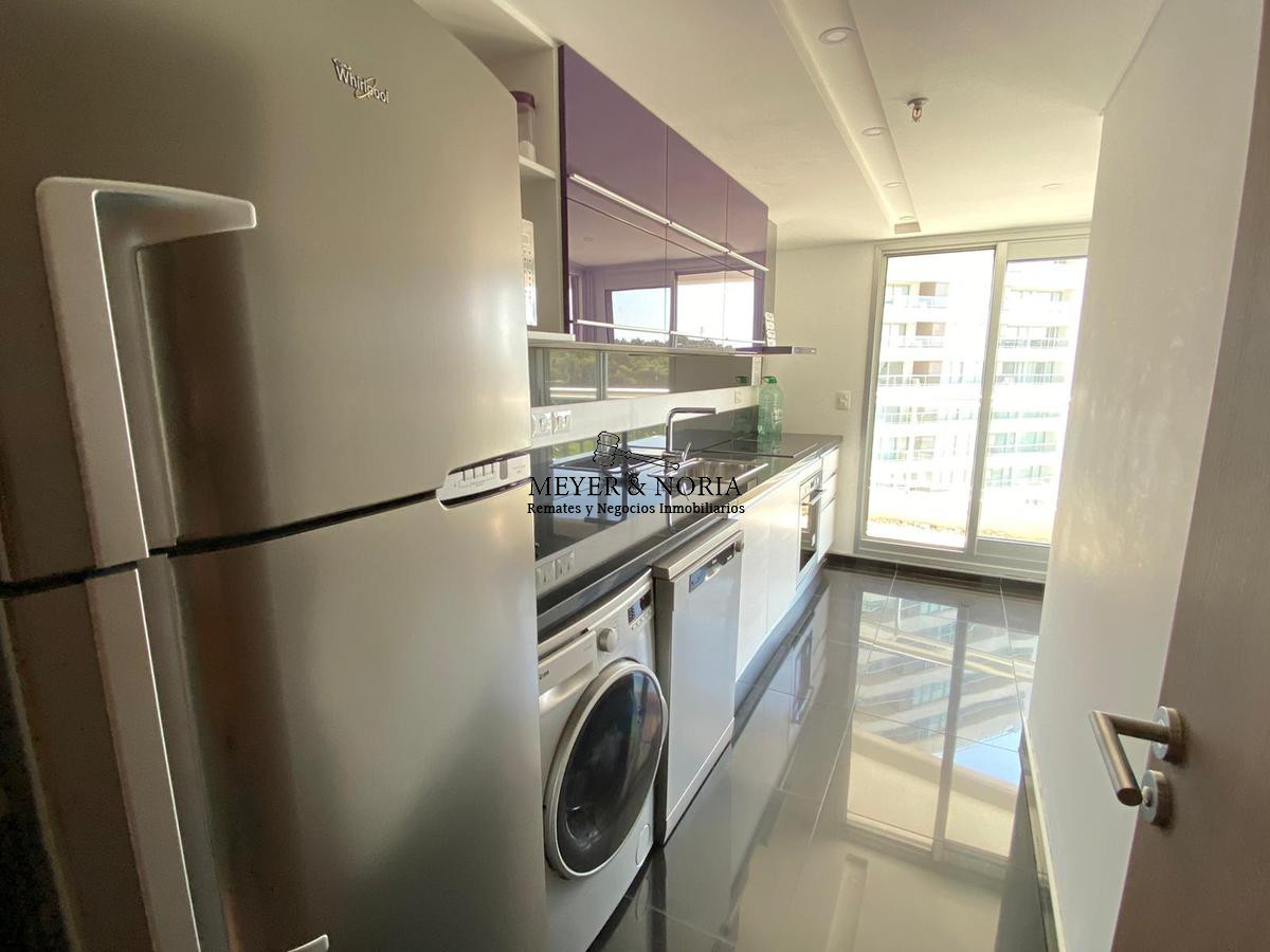 Apartamento ID.4 - Apto en playa brava, 1 dormitorio, terraza, parrillero, servicios