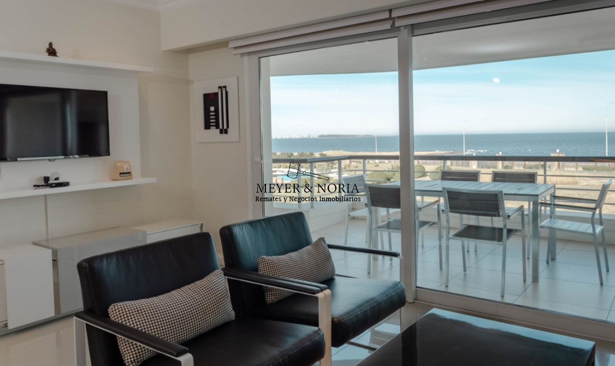 Apartamento ID.42 - Venta de Apartamento 2 DORMITORIOS en Playa Mansa, Punta del Este.