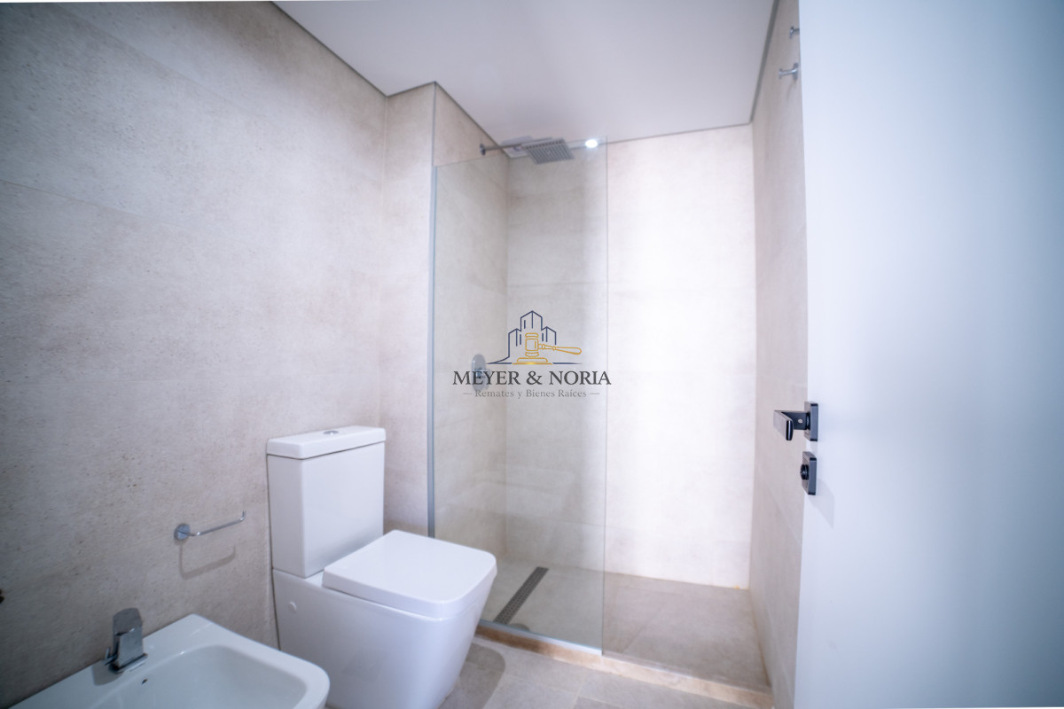 Apartamento ID.126 - Apartamento de 2 dormitorios con vista al mar, Punta del Este Playa Brava