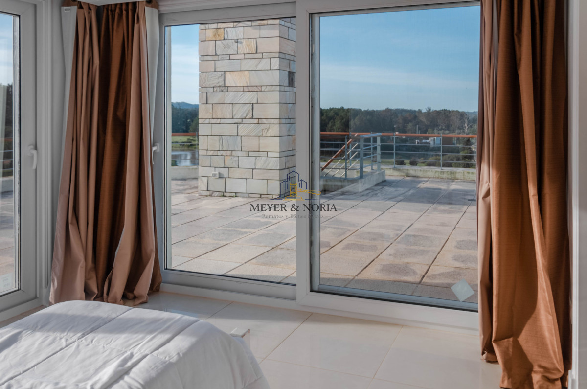 Apartamento ID.213 - Penthouse de 3 dorm, parrillero propio y servicios