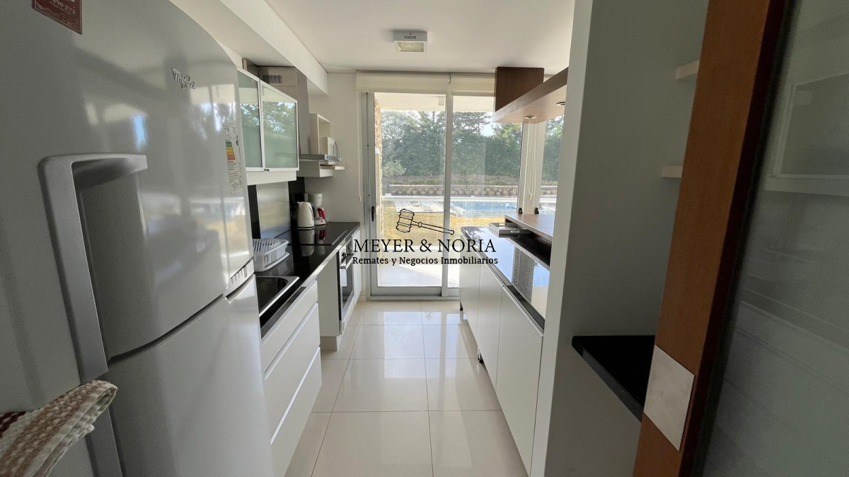 Apartamento ID.53 - Apto en venta de 2 dorm con parrillero propio en Playa Brava