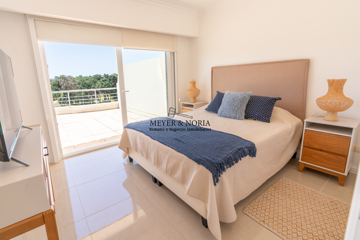 Apartamento ID.92 - Penthouse de 3 dormitorios con vista al mar, piscina y parrillero propio!