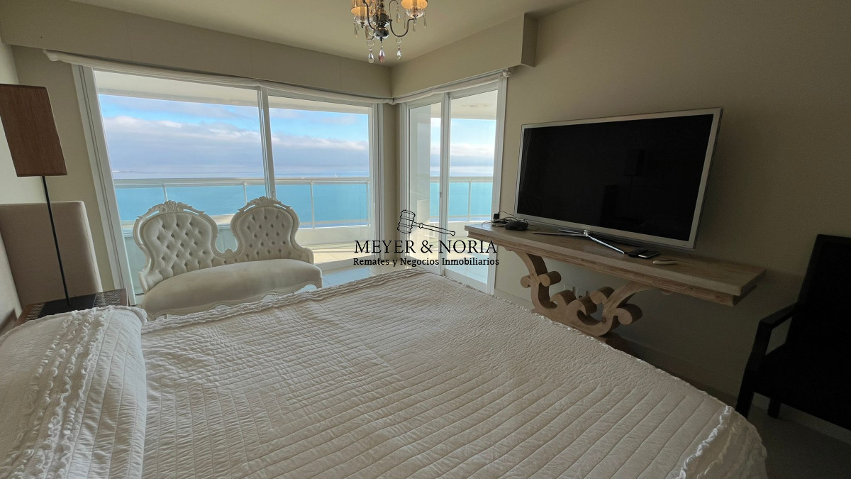 Apartamento ID.57 - Penthouse de 4 suites mas dependencia y todos los servicios