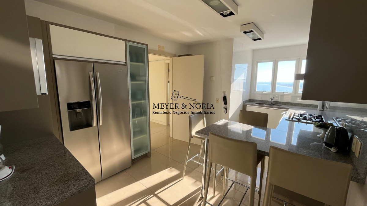 Apartamento ID.62 - Duplex con inmejorable vista, barbacoa y piscina propia, 3 suite mas dep y baño de servicio