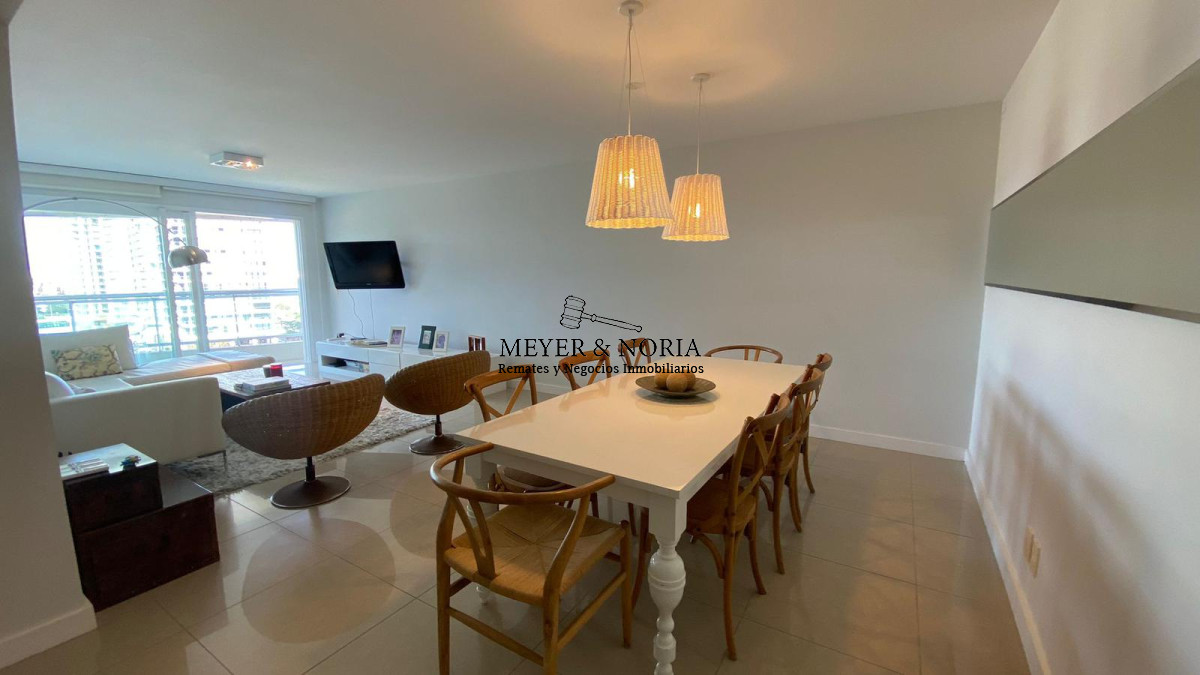 Apartamento ID.14 - Torre de alta gama, vista al mar, 2 dorm mas servicio- Playa Mansa