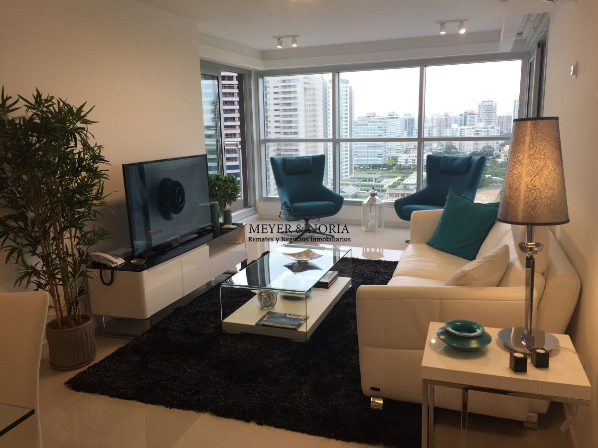 Apartamento ID.9 - Apto de 2 dormitorios mas dependencia y parrillero propio!