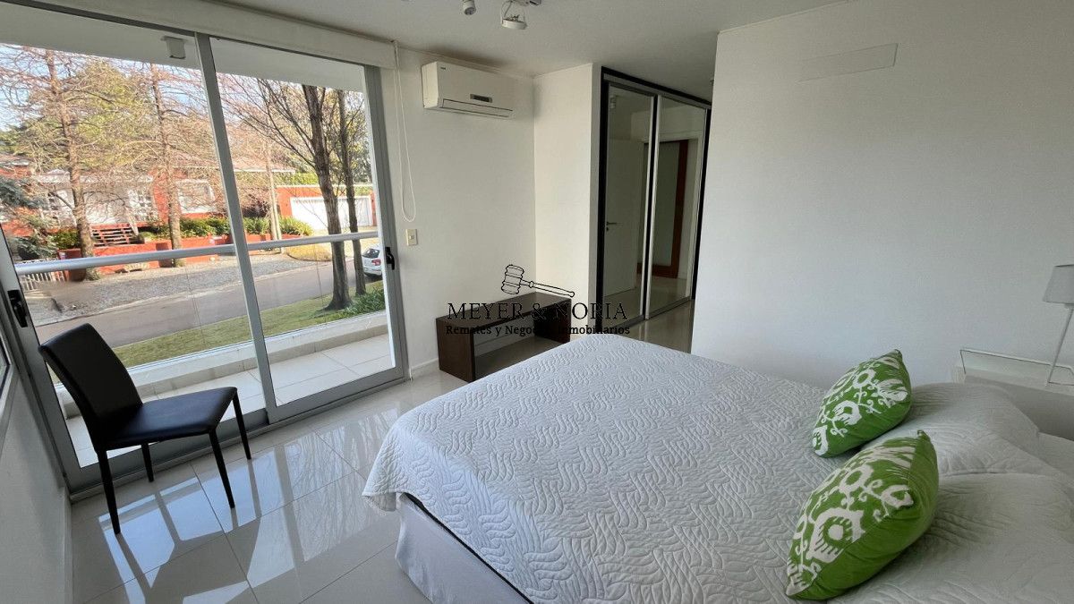 Apartamento ID.53 - Apto en venta de 2 dorm con parrillero propio en Playa Brava
