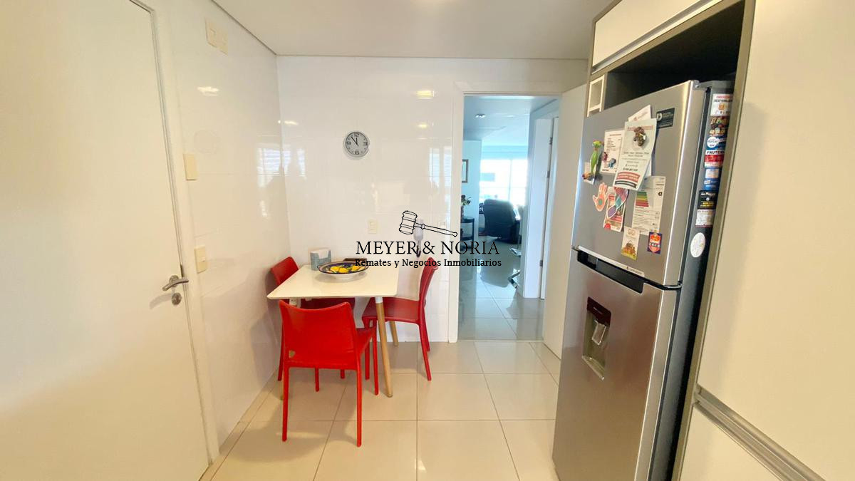 Apartamento ID.15 - Torre de alta gama, vista al mar, 2 dorm más servicio- Playa Mansa