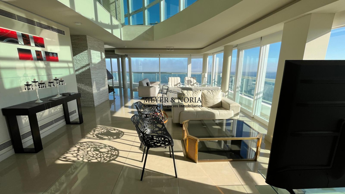 Apartamento ID.62 - Duplex con inmejorable vista, barbacoa y piscina propia, 3 suite mas dep y baño de servicio
