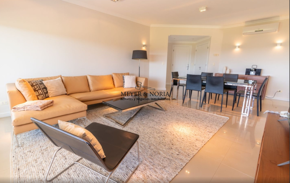 Apartamento ID.44 - Venta de apto alta gama. dos dormitorios, todos los servicios 