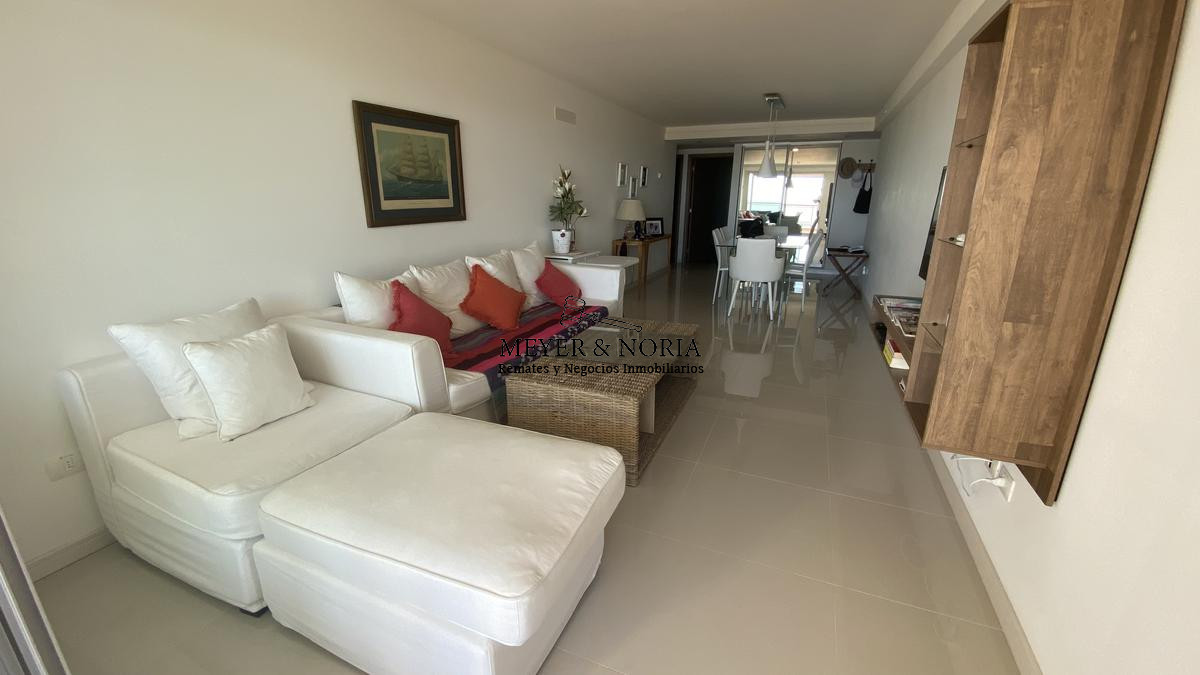 Apartamento ID.6 - Venta en exclusividad! Apto, 2 dorm, parrillero,servicios