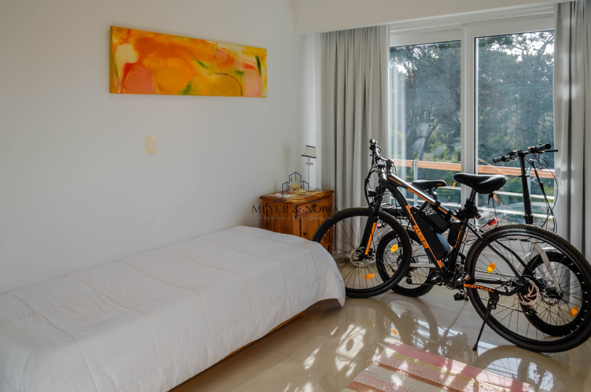 Apartamento ID.213 - Penthouse de 3 dorm, parrillero propio y servicios