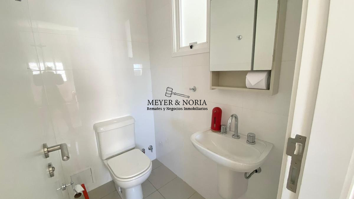 Apartamento ID.15 - Torre de alta gama, vista al mar, 2 dorm más servicio- Playa Mansa