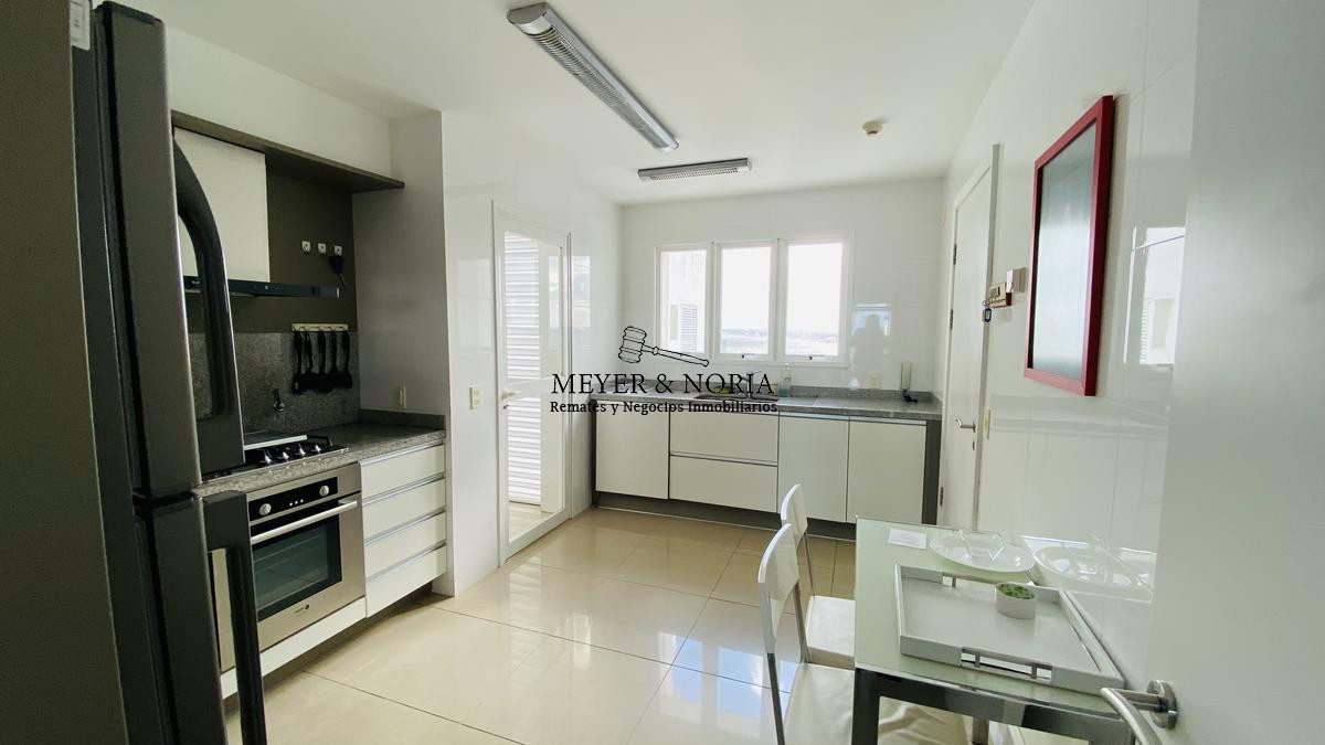 Apartamento ID.18 - Excelente unidad de 4 suites más dependencia!