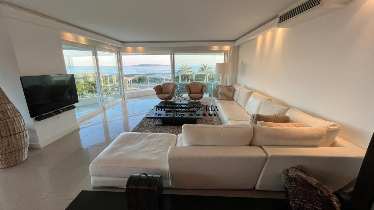Apartamento ID.55 - Apto en Aquarela 4 dormitorios, vista al mar y todos los servicios 