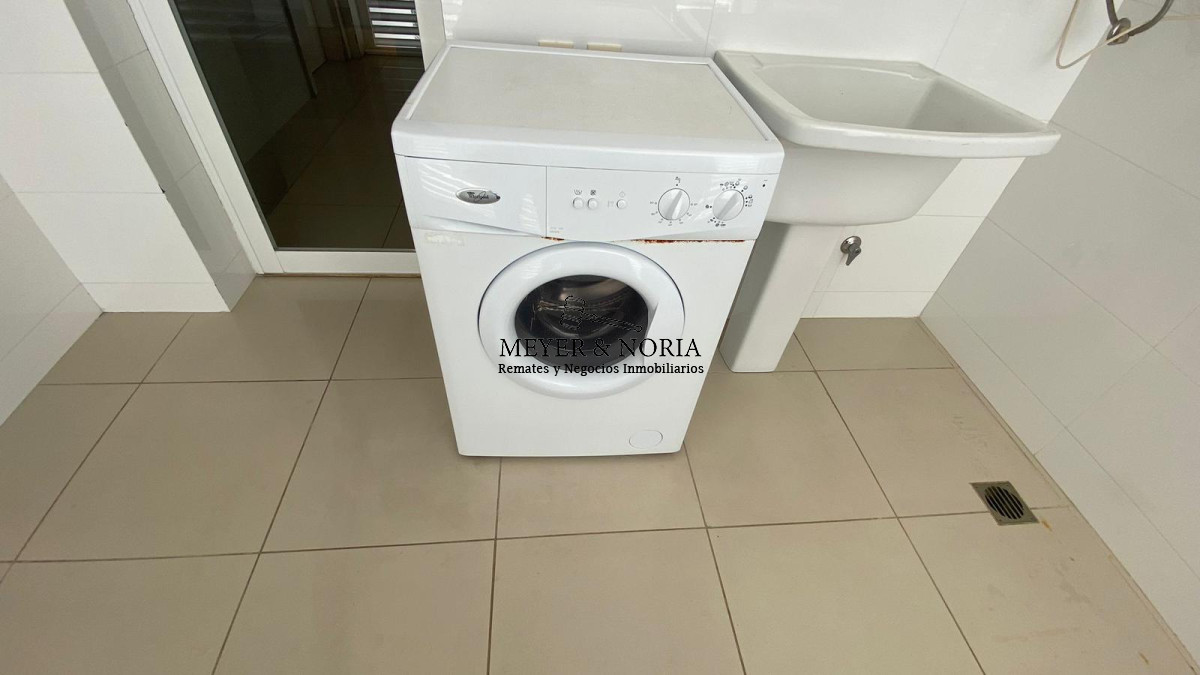 Apartamento ID.14 - Torre de alta gama, vista al mar, 2 dorm mas servicio- Playa Mansa