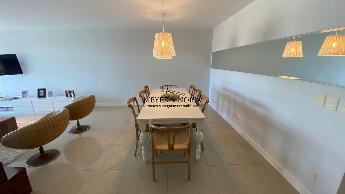 Apartamento ID.14 - Torre de alta gama, vista al mar, 2 dorm mas servicio- Playa Mansa