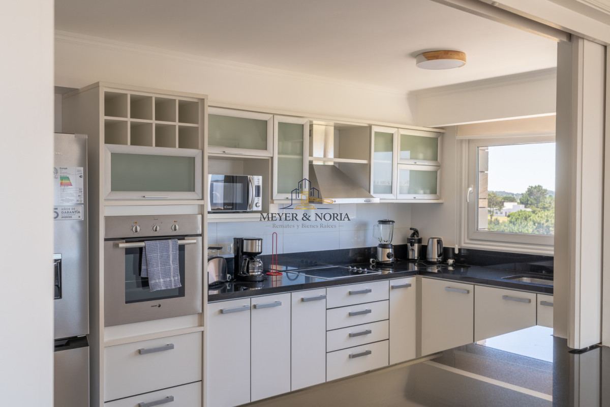 Apartamento ID.214 - Venta de Apartamento 4 DORMITORIOS con vista al mar