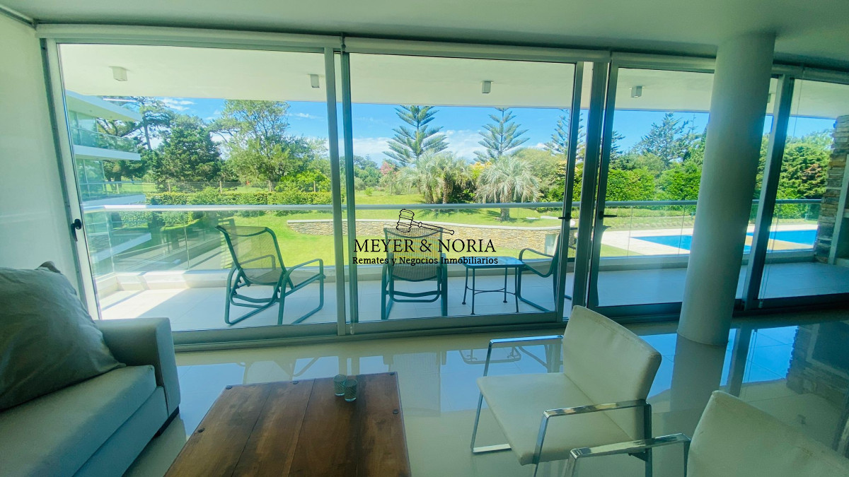 Apartamento ID.47 - Apto en venta de 3 dormitorios, con parrillero propio - Playa Brava