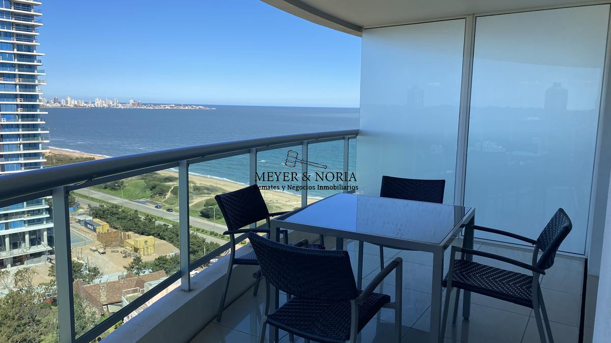 Apartamento ID.16 - Aquarela piso alto, 2 dorm mas dependencia 