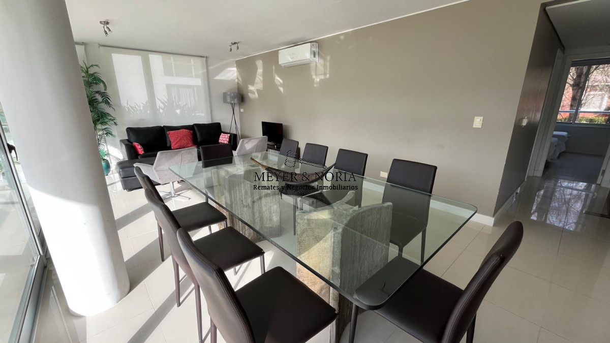 Apartamento ID.53 - Apto en venta de 2 dorm con parrillero propio en Playa Brava