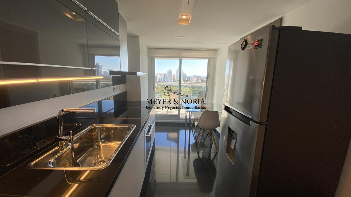 Apartamento ID.8 - Departamento, 2 dormitorios dep, con parrillero y servicios- Playa Brava