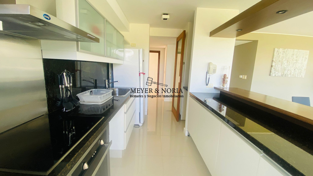 Apartamento ID.47 - Apto en venta de 3 dormitorios, con parrillero propio - Playa Brava