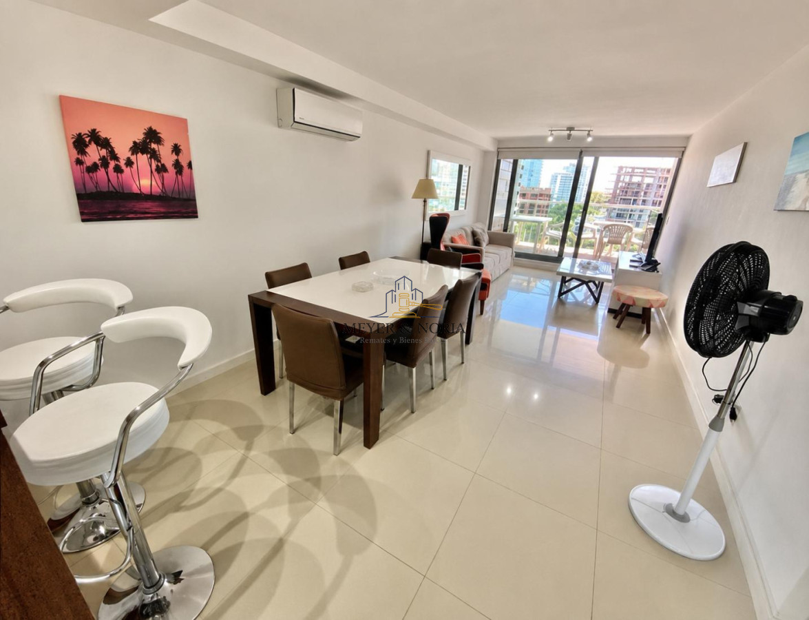 Apartamento ID.226 - Apto de dos dormitorios a pocos mtrs del mar con servicios