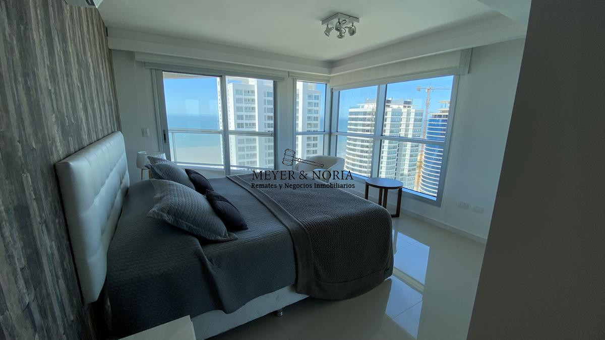 Apartamento ID.13 - Piso alto, parrillero propio, 3 dorm más dep,, Playa Brava pda 10