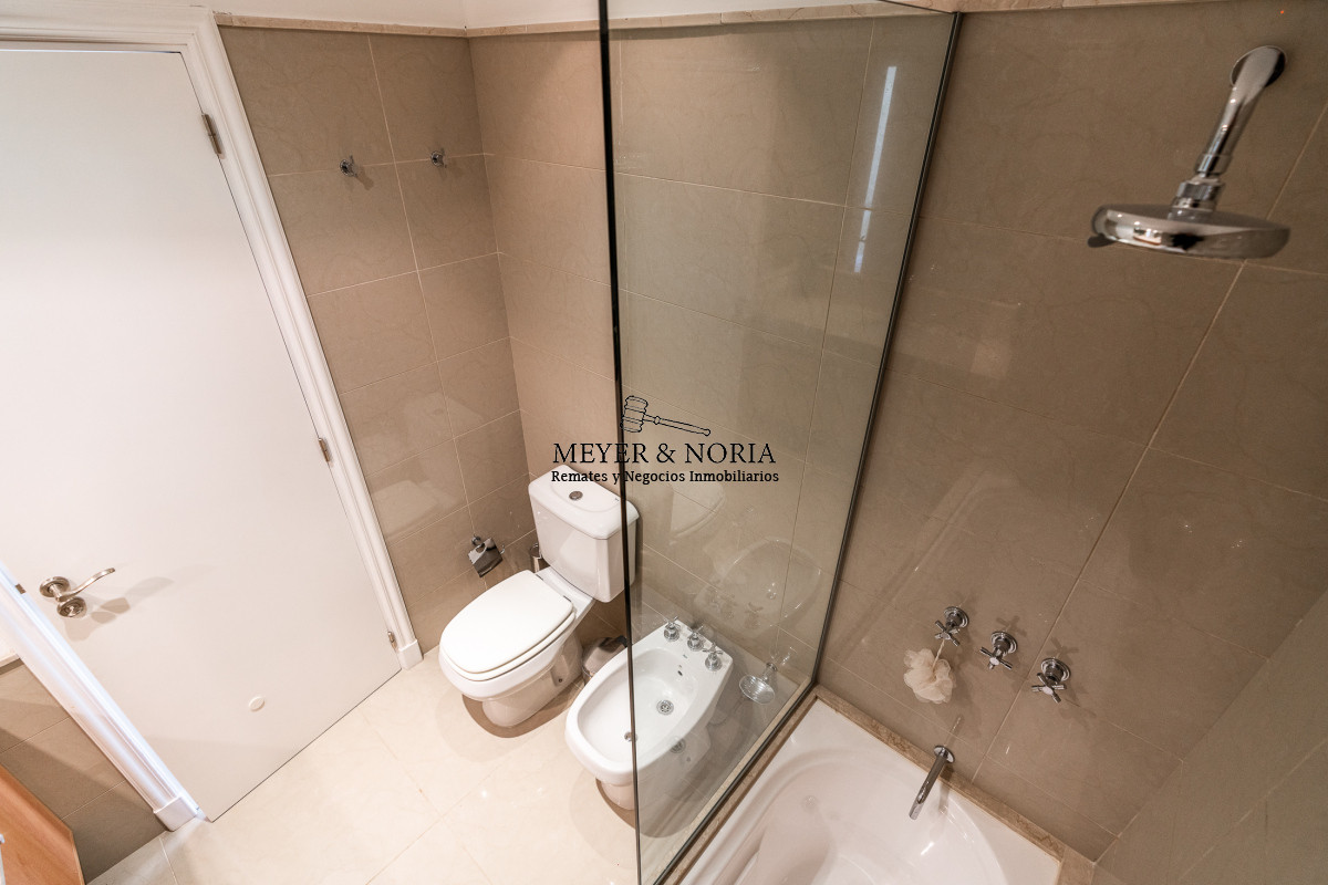 Apartamento ID.42 - Venta de Apartamento 2 DORMITORIOS en Playa Mansa, Punta del Este.