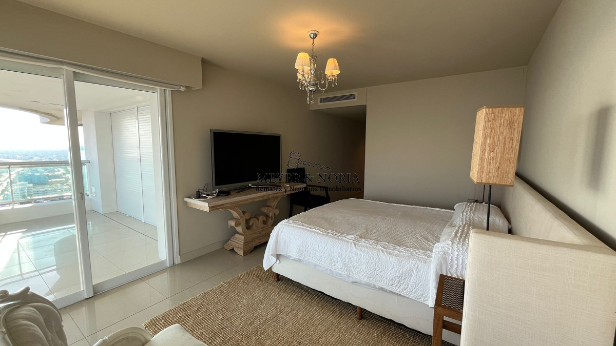 Apartamento ID.57 - Penthouse de 4 suites mas dependencia y todos los servicios