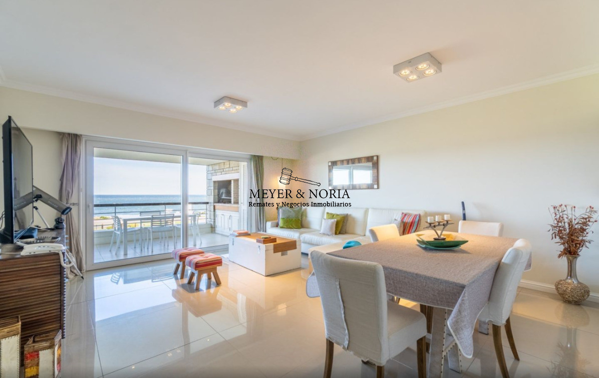 Apartamento ID.86 - ¡Frente al mar! parillero propio, 2 suites y todos los servicios, playa mansa 