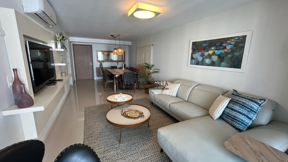 Apartamento ID.84 - Piso alto, parrillero propio, 3 dorm más dep, todos los servicios, Playa Brava pda 10